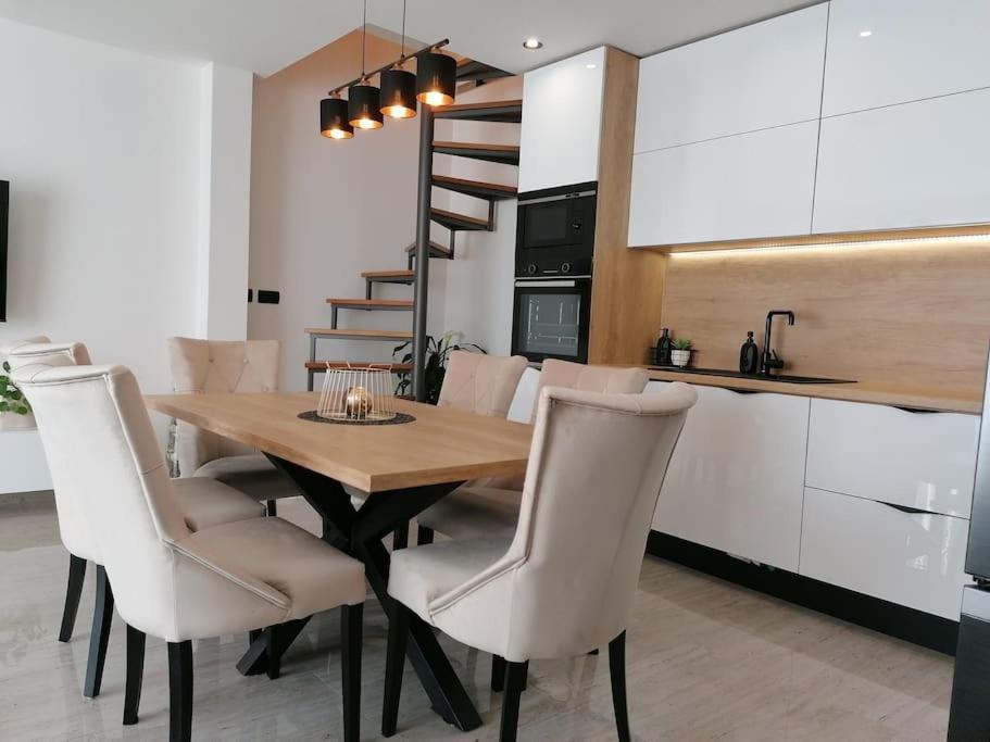 Apartman Max !!!! Omiš Exterior foto