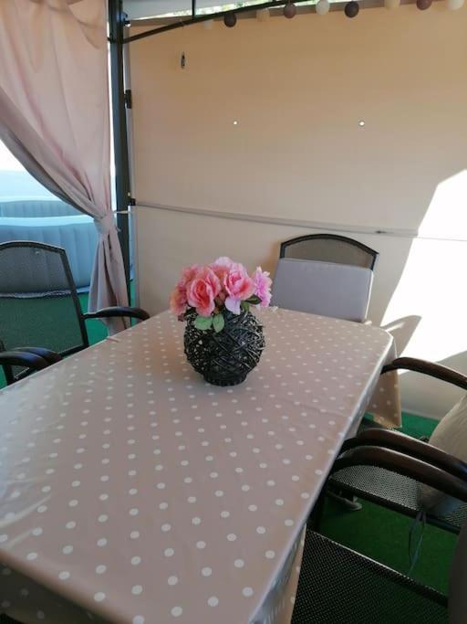 Apartman Max !!!! Omiš Exterior foto